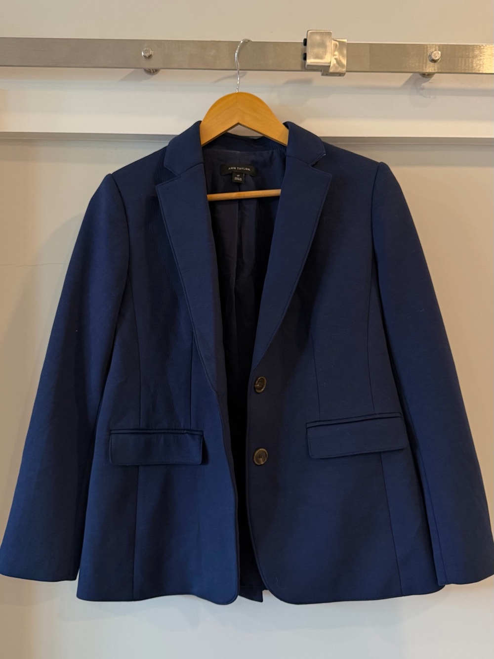 Ann Taylor Navy Blue Tailored Blazer Size 4P Petite